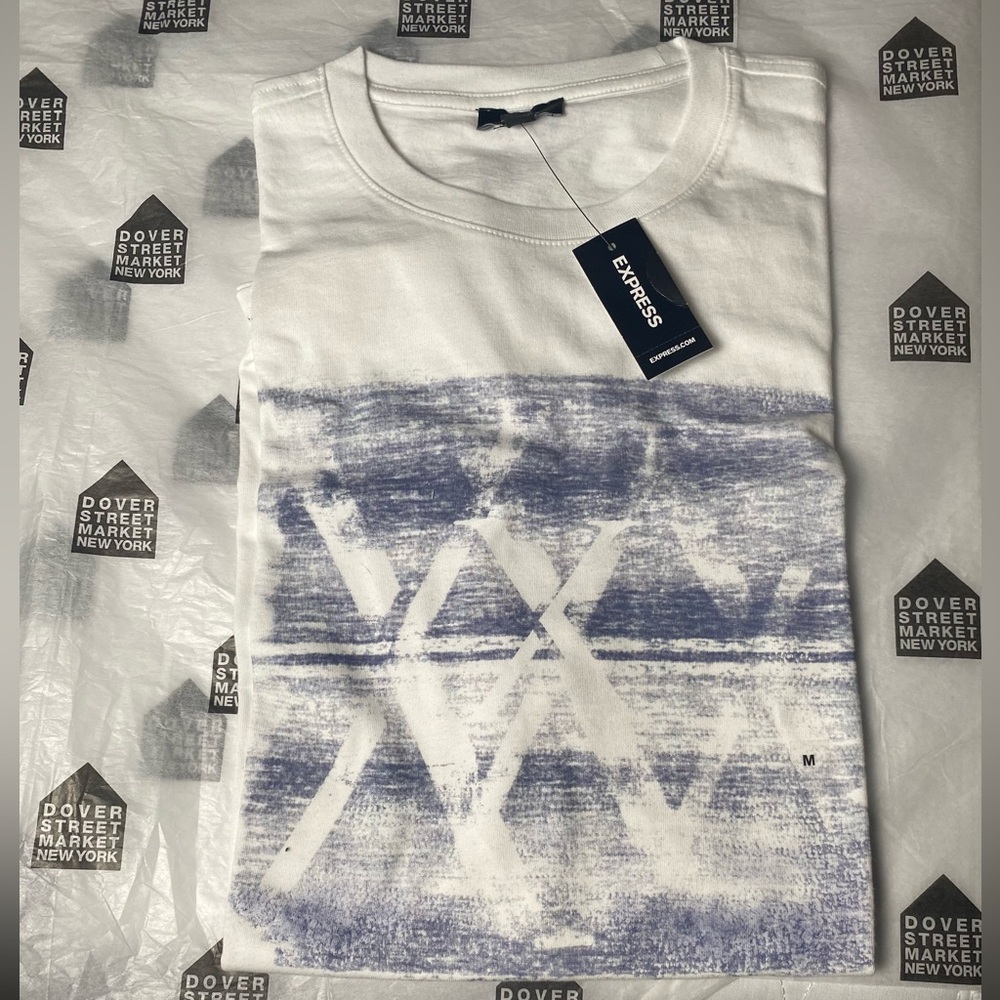 Express Mens Graphic Tees Size M (ALL 5 INCLUDED) BRAND NEW ! - Picture 5 of 6